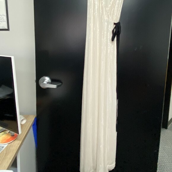 Diane Von Fursetenberg DVF Sequin Wrap Dress 0 - Picture 2 of 8